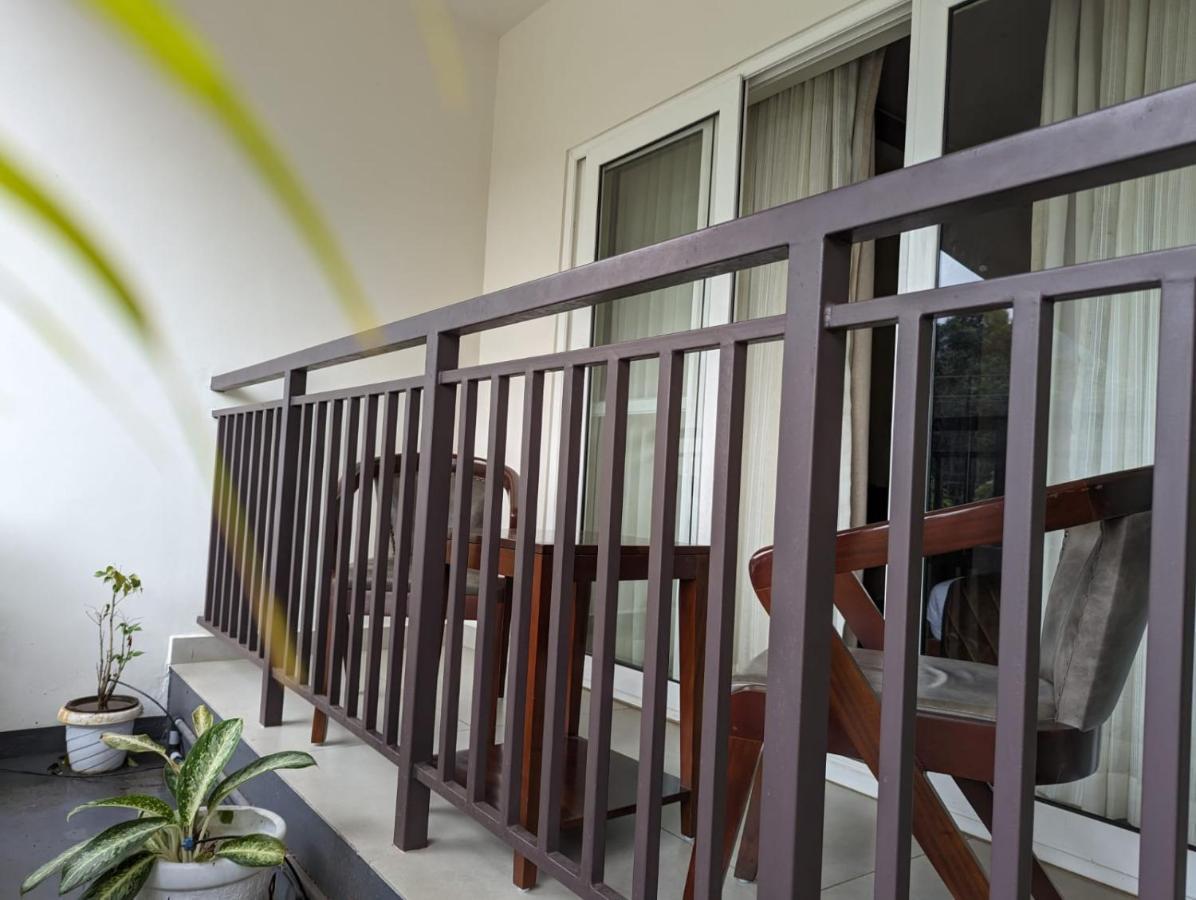 Отель Royalton Residency Mundakayam Экстерьер фото