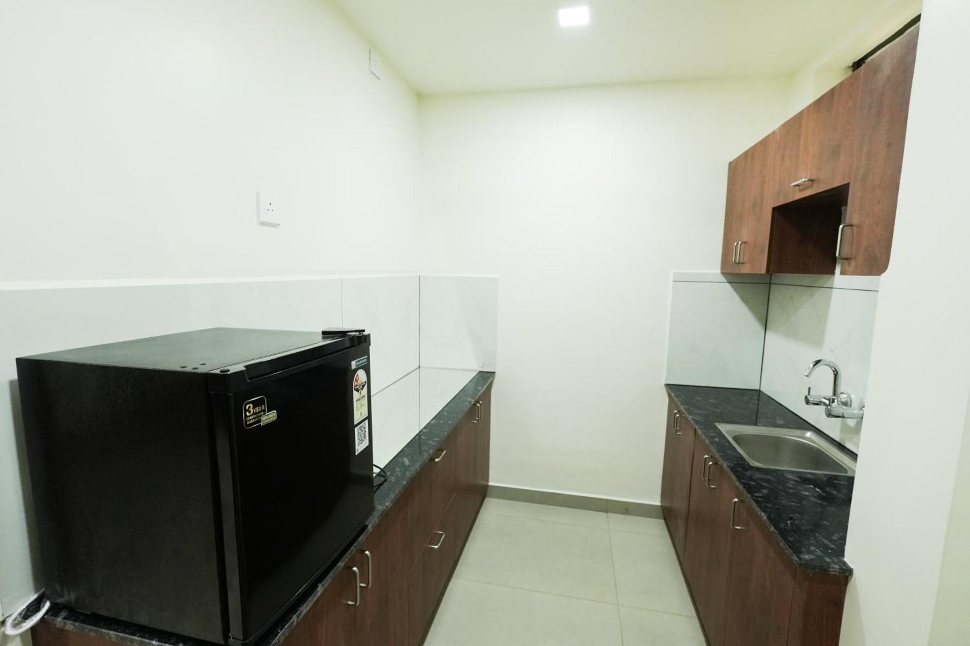 Отель Royalton Residency Mundakayam Экстерьер фото